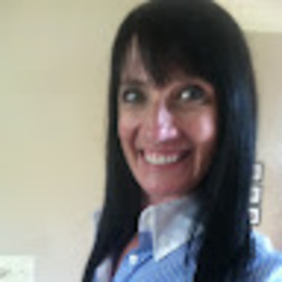 Meet your Posher, Jennifer - Picture 1 of 1